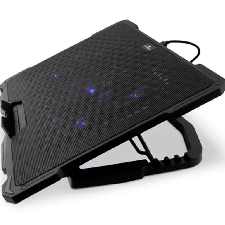 Base Coolbox NCP17-V5 Refrigeradora Con LED Hasta 17.3"