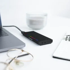 Caja Externa TooQ Shinobi RGB Para SSD M.2 Negro