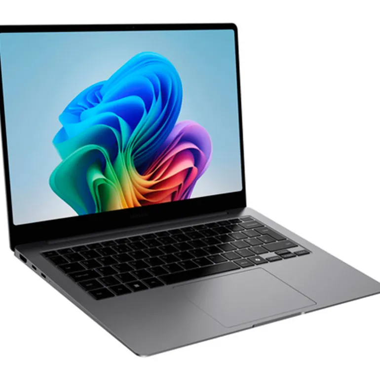 Portátil Samsung Galaxy Book5 Pro NP944XHA-KG1ES U5-226V 16GB 512GB 14" W11P