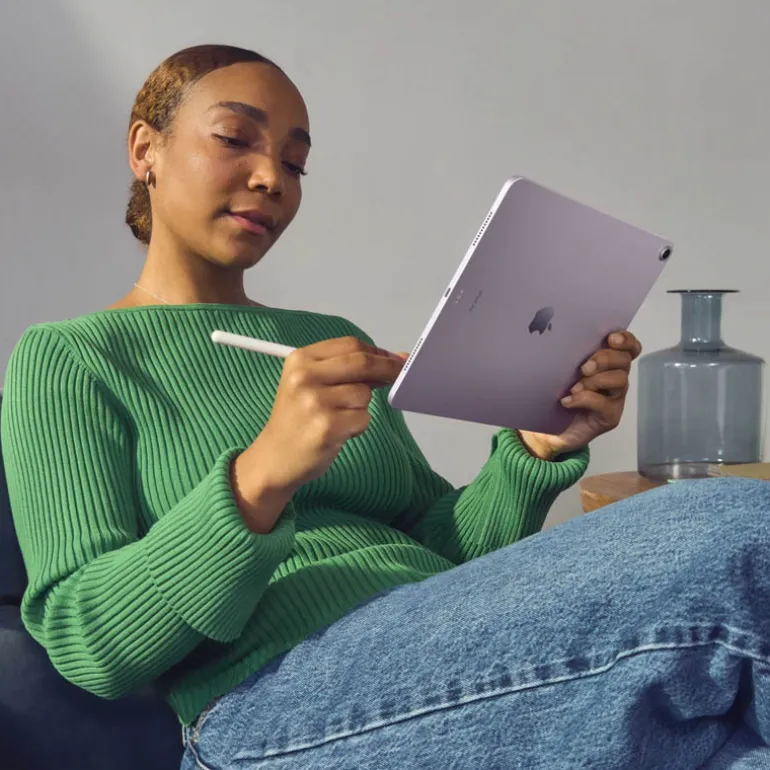 Tablet Apple iPad Air 2024 Wi-Fi + Cellular 13" M2 8GB 128GB Azul iPadOS