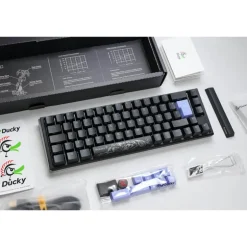 Teclado Ducky One 3 Classic SF 65% Hot-Swap RGB MX-Clear Negro